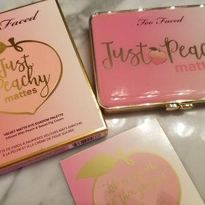 Too Faced Just Peachy Mattes palette